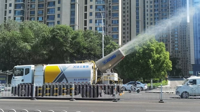 凯时娱乐多功效抑尘车，助力家乡徐州情形，更“净”一步！